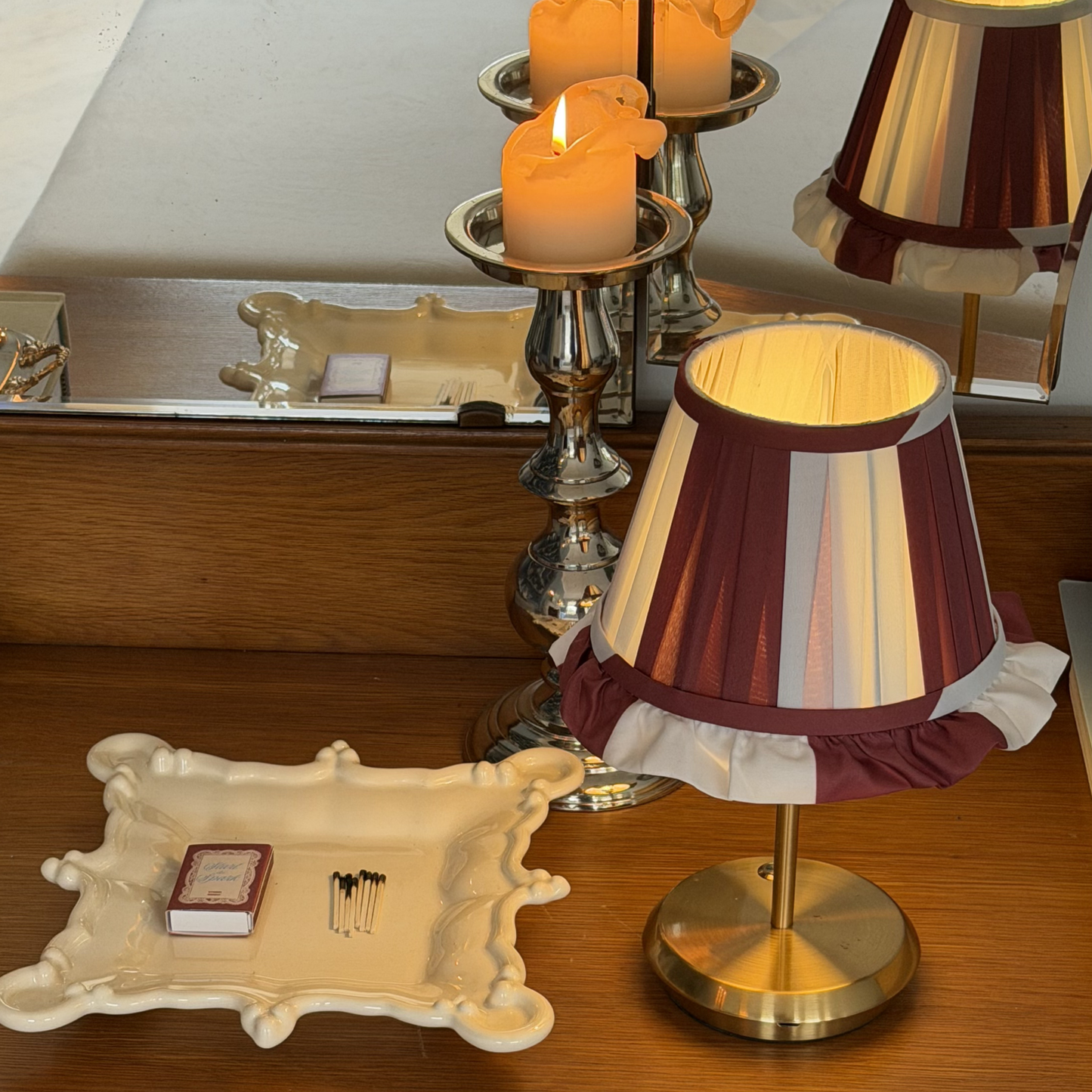 Lou tablelamp - Burgundy stripe