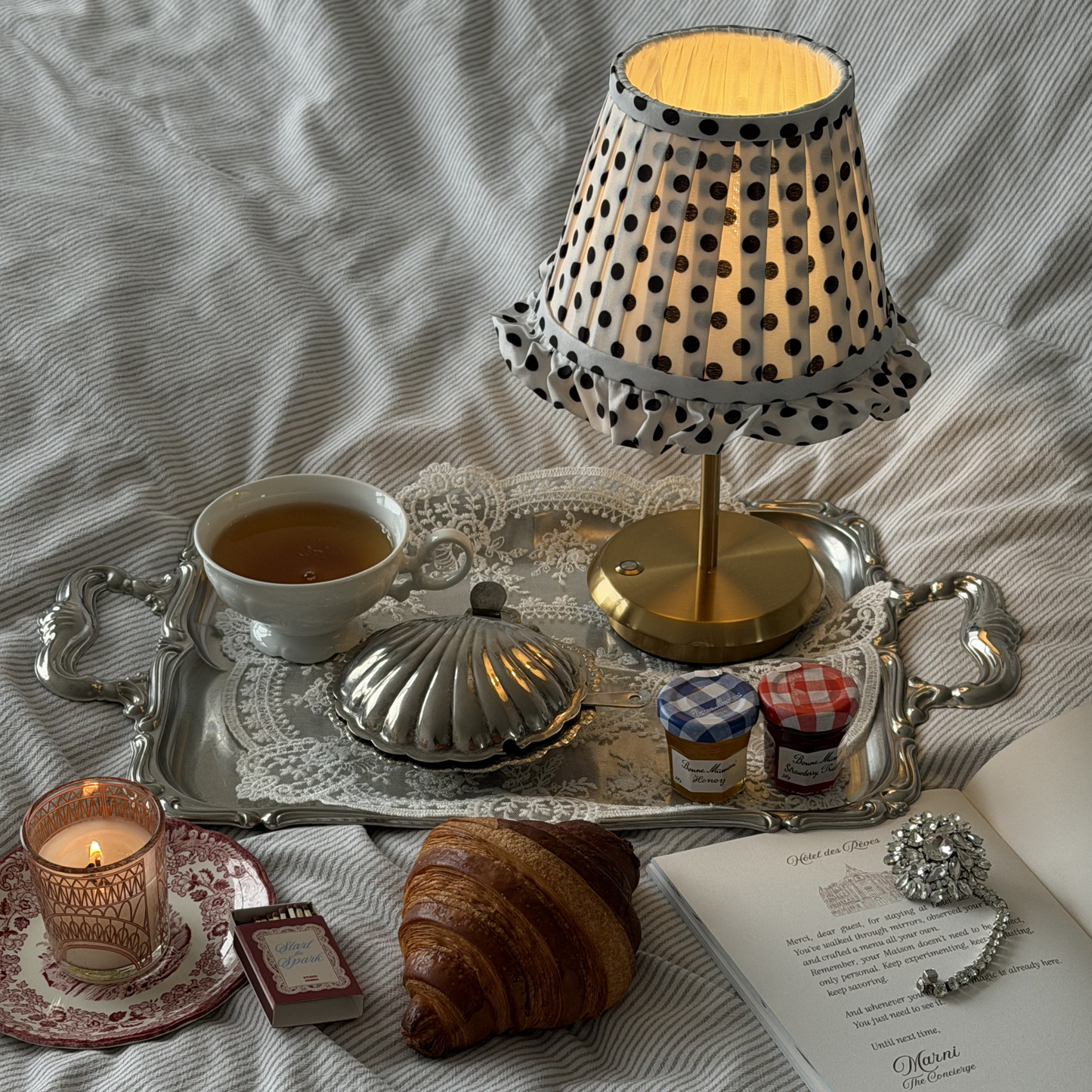 Bella tablelamp - Polkadots