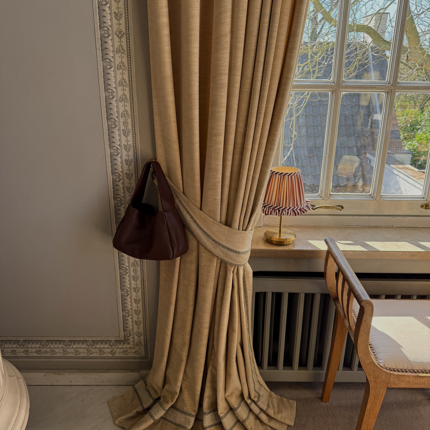 Lola tablelamp - Chocolate stripe (back soon)