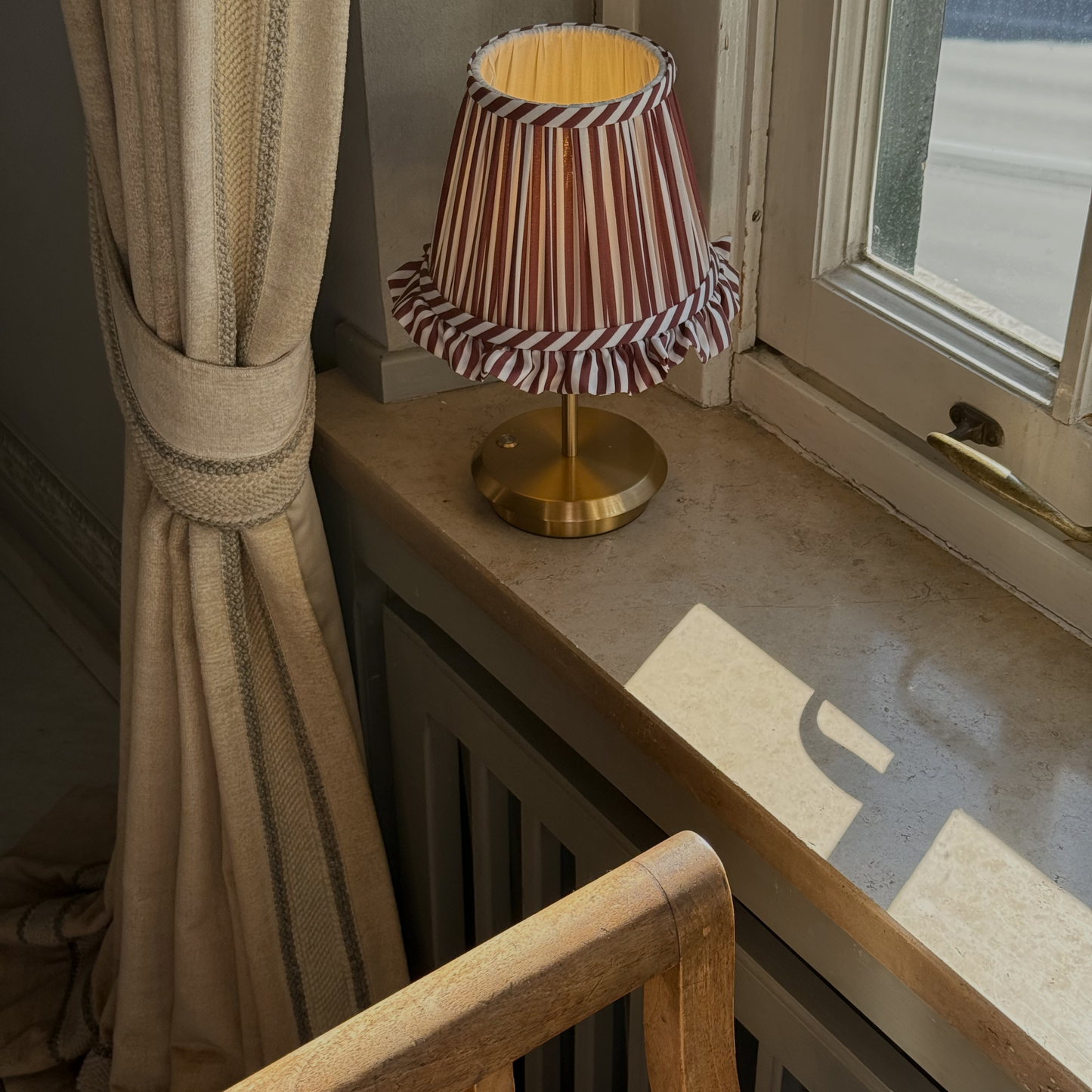 Lola tablelamp - Chocolate stripe (back soon)